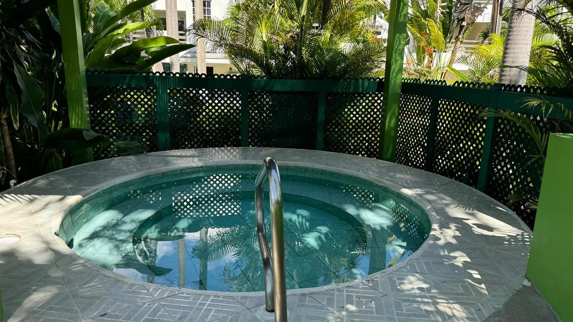 Apartamento Marriott White Sands, Beachfront Condo At Negril Beach Club