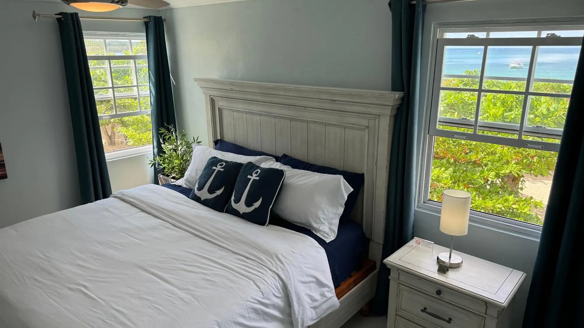 Marriott White Sands, Beachfront Condo At Negril Beach Club
